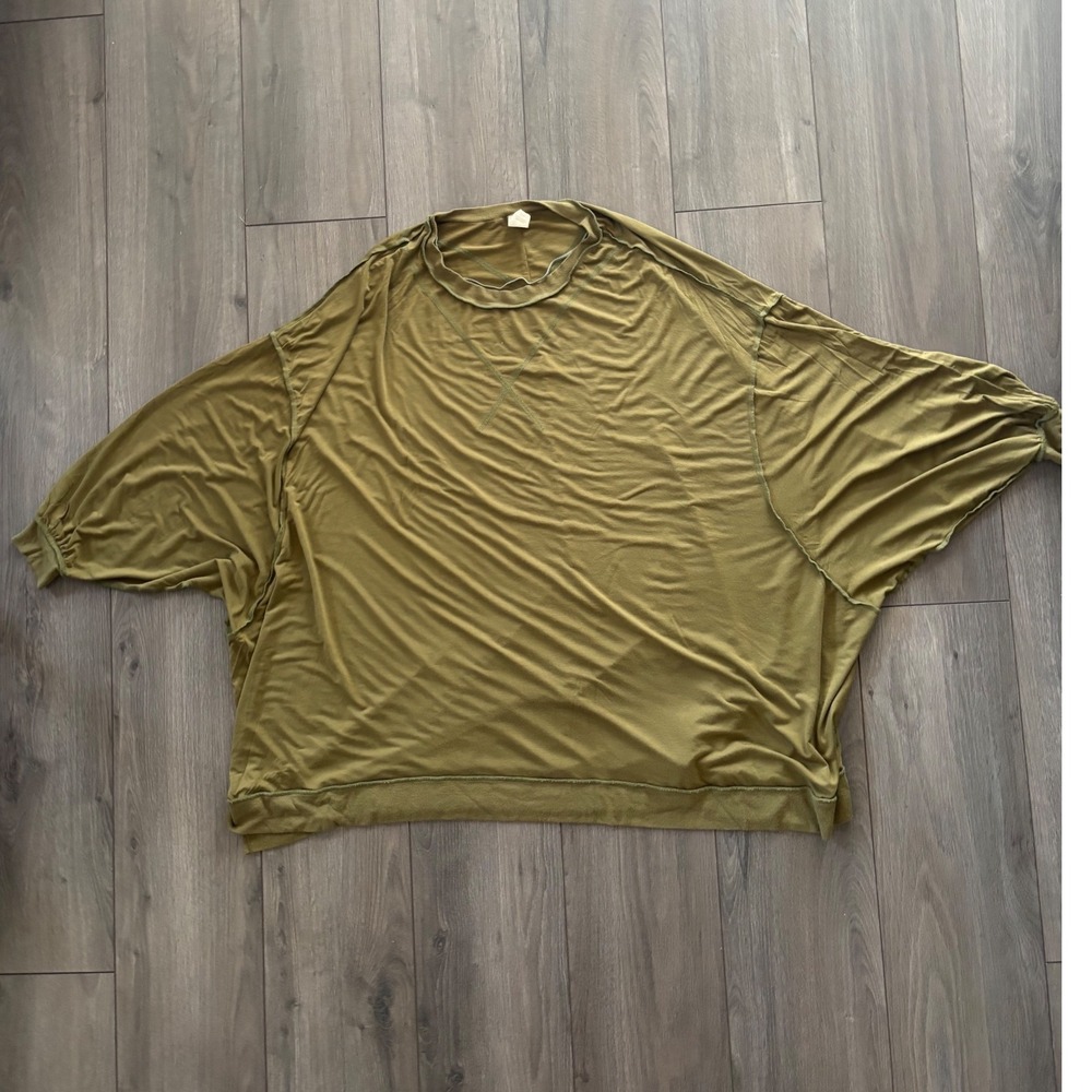 We The Free Top Women Size S Green Oversized Dolman Sleeve Top Soft Stretch
